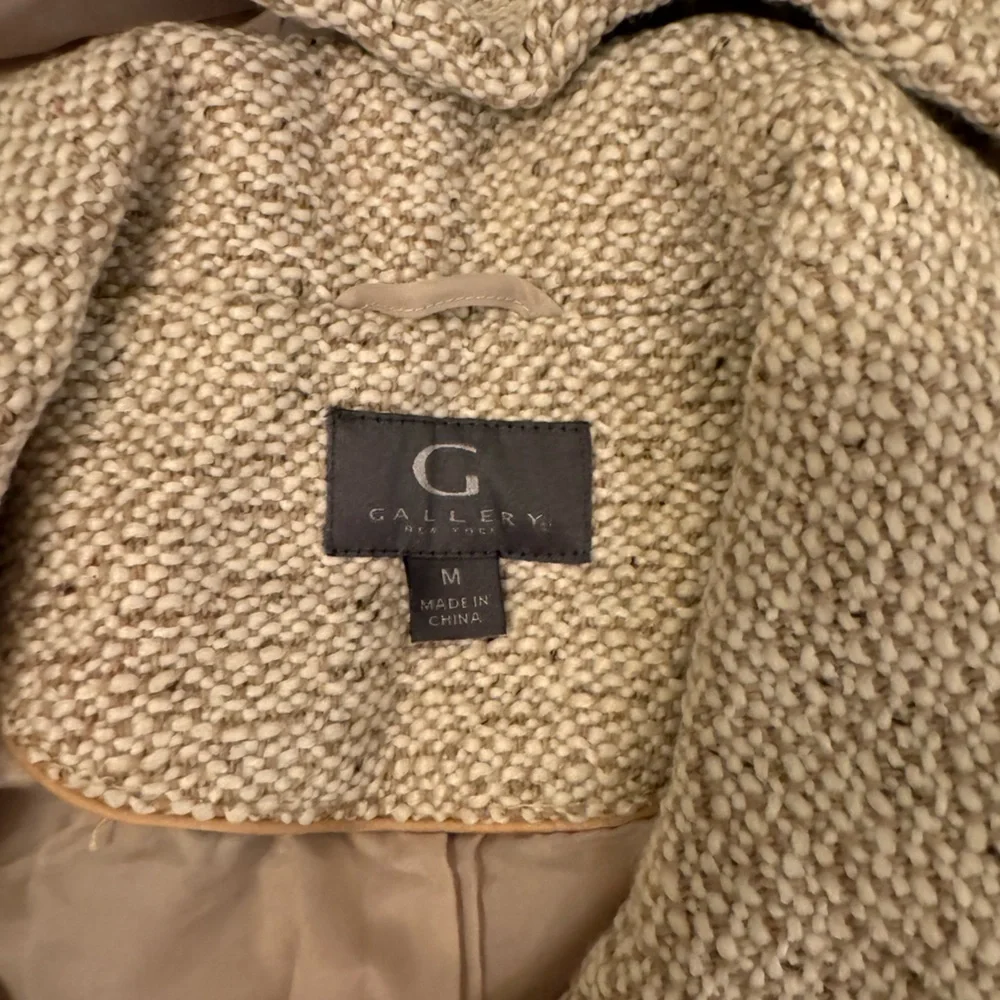 Gallery Wool-Blend Women's Walker Coat - Picture 5 of 9